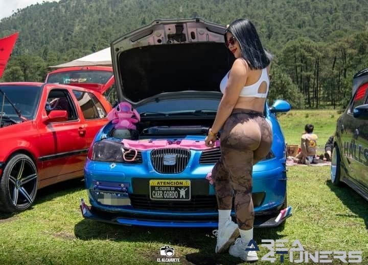 Ajuxto Low Fest 1.0
Imagen del reportaje de la revista Tuning Area4tuners.es, de la concentración de coches Tuning del año 2024 en Ajusco, Tlalpan, México.