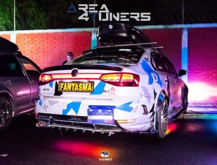 Todo Por Chalco
Imagen del reportaje de la revista Tuning Area4tuners.es, de la concentración de coches Tuning del año 2024 en Chalco, México D.F.