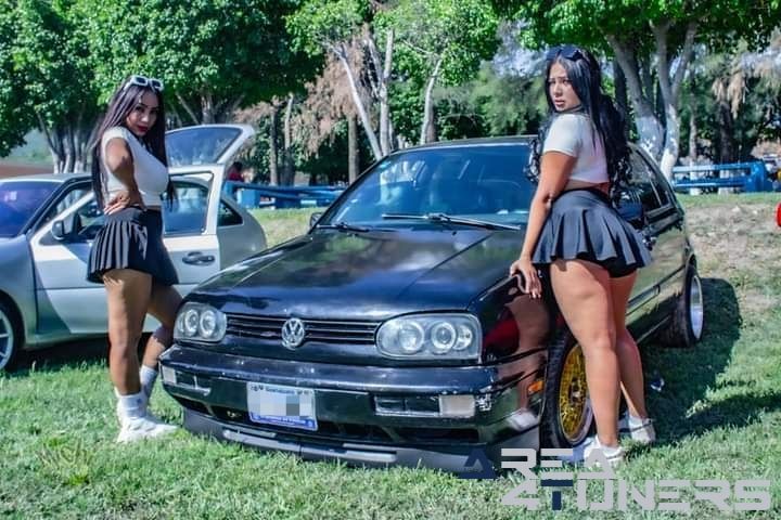 3.0 Raza Corsera
Imagen del reportaje de la revista Tuning Area4tuners.es, de la concentración de coches Tuning del año 2024 en Guanajuato, México.