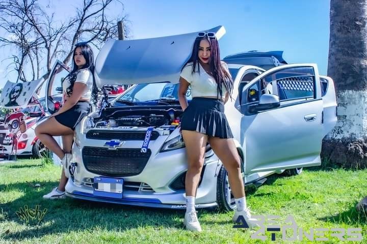 3.0 Raza Corsera
Imagen del reportaje de la revista Tuning Area4tuners.es, de la concentración de coches Tuning del año 2024 en Guanajuato, México.