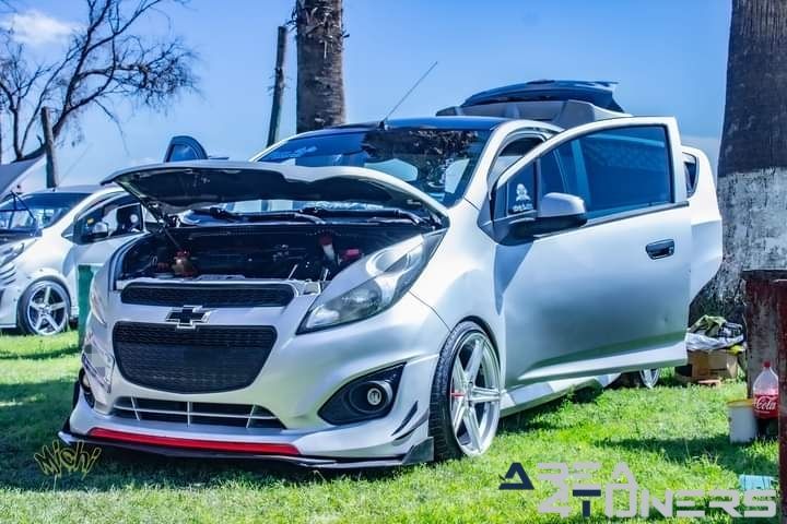 3.0 Raza Corsera
Imagen del reportaje de la revista Tuning Area4tuners.es, de la concentración de coches Tuning del año 2024 en Guanajuato, México.