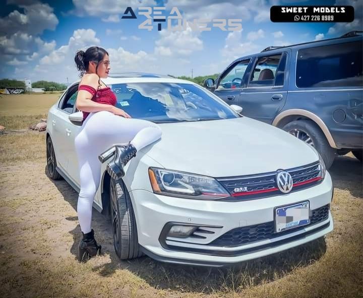 Viborillas Car Show
Imagen del reportaje de la revista Tuning Area4tuners.es, de la concentración de coches Tuning del año 2024 en Viborillas, Querétaro, México.