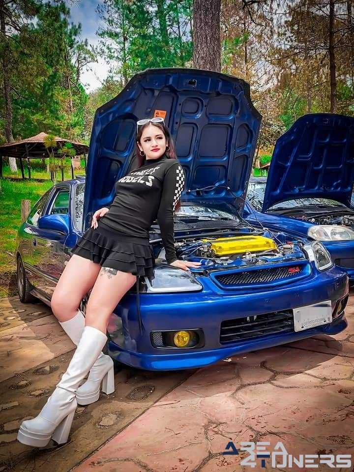 2º Car Meet
Imagen del reportaje de la revista Tuning Area4tuners.es, de la concentración de coches Tuning del año 2024 en San Joaquím, Querétaro, México.