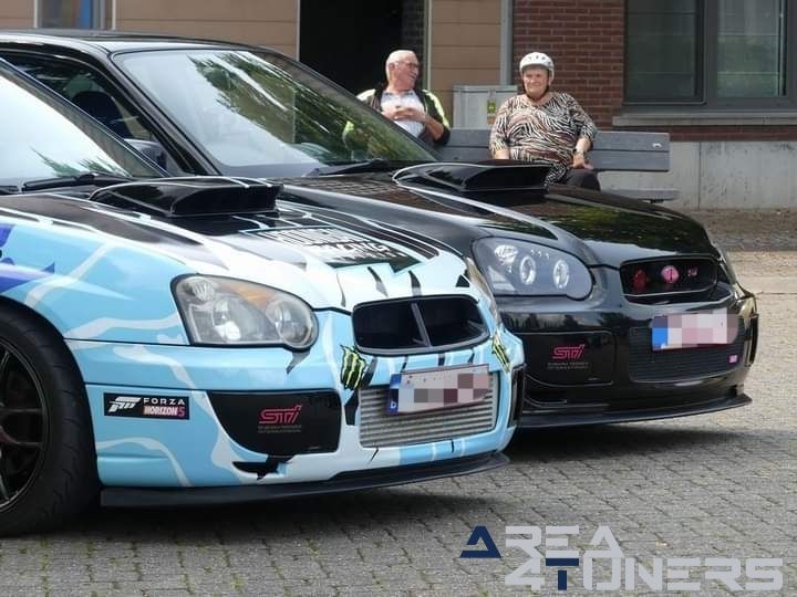 Custom Brews
Imagen del reportaje de la revista Tuning Area4tuners.es, de la concentración de coches Tuning del año 2024 en Bocholt, Bélgica.