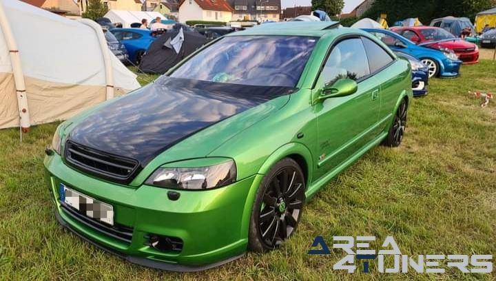 17 Semd Rockt Opeltreffen
Imagen del reportaje de la revista Tuning Area4tuners.es, de la concentración de coches Tuning del año 2024 en Semd, Alemania.