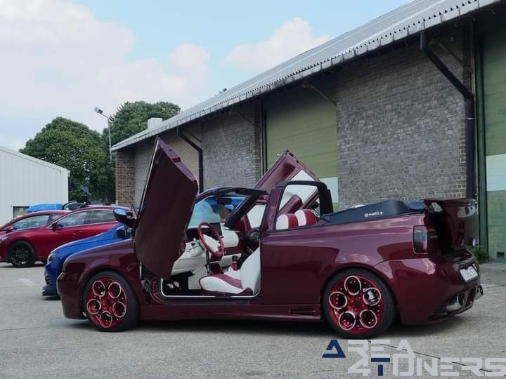 Tuning Car Meeting Landen
Imagen del reportaje de la revista Tuning Area4tuners.es, de la concentración de coches Tuning del año 2024 en Landen, Bélgica.