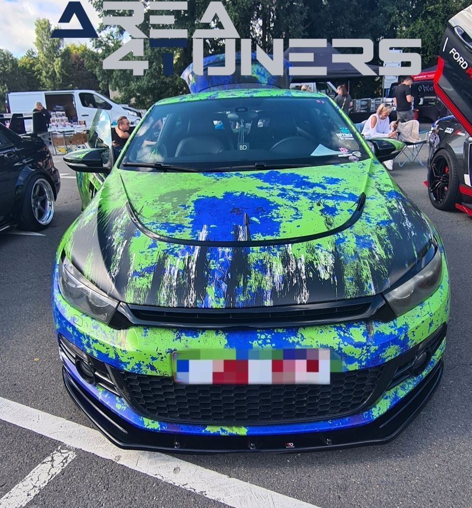 Black Storm Motor Show
Imagen del reportaje de la revista Tuning Area4tuners.es, de la concentración de coches Tuning del año 2024 en Bastoña, Bélgica.