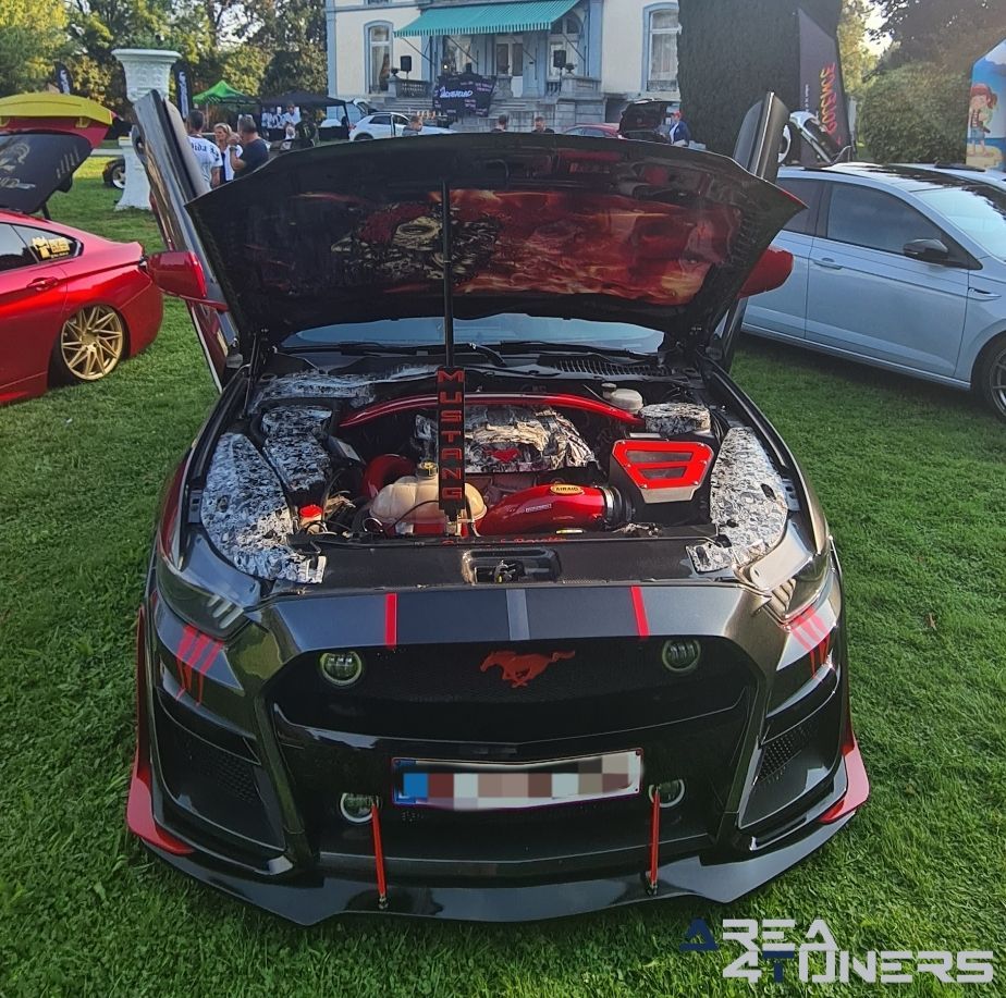 Castle Edition 2 Chateau Springuel
Imagen del reportaje de la revista Tuning Area4tuners.es, de la concentración de coches Tuning del año 2024 en Huy, Bélgica.