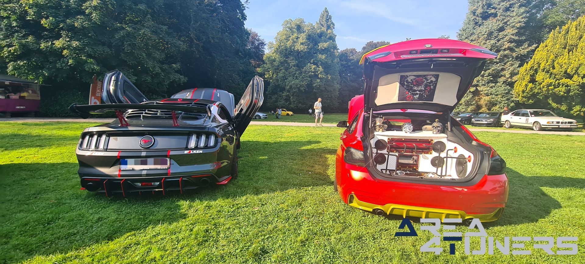 Castle Edition 2 Chateau Springuel
Imagen del reportaje de la revista Tuning Area4tuners.es, de la concentración de coches Tuning del año 2024 en Huy, Bélgica.