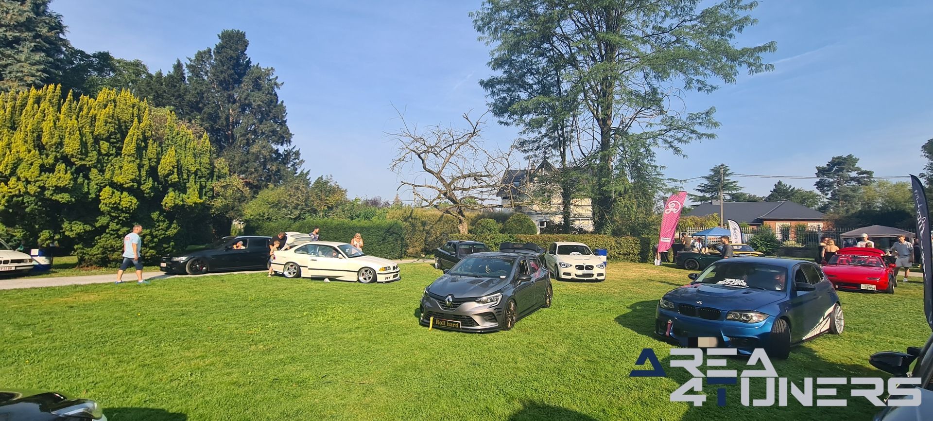 Castle Edition 2 Chateau Springuel
Imagen del reportaje de la revista Tuning Area4tuners.es, de la concentración de coches Tuning del año 2024 en Huy, Bélgica.