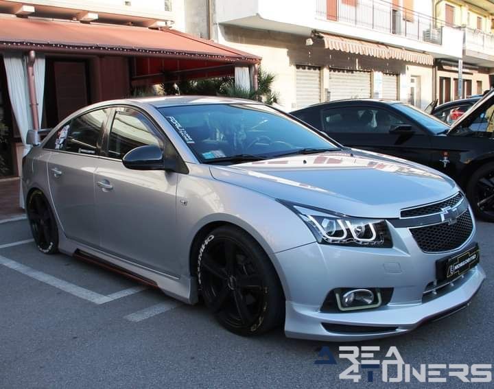 Raduno Motori Wonderland Bar
Imagen del reportaje de la revista Tuning Area4tuners.es, de la concentración de coches Tuning del año 2024 en Rosolina Rovino, Italia.