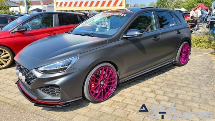 Seasons Final Car Meeting
Imagen del reportaje de la revista Tuning Area4tuners.es, de la concentración de coches Tuning del año 2024 en Langenau, Alemania.