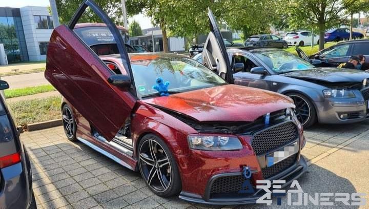 Seasons Final Car Meeting
Imagen del reportaje de la revista Tuning Area4tuners.es, de la concentración de coches Tuning del año 2024 en Langenau, Alemania.