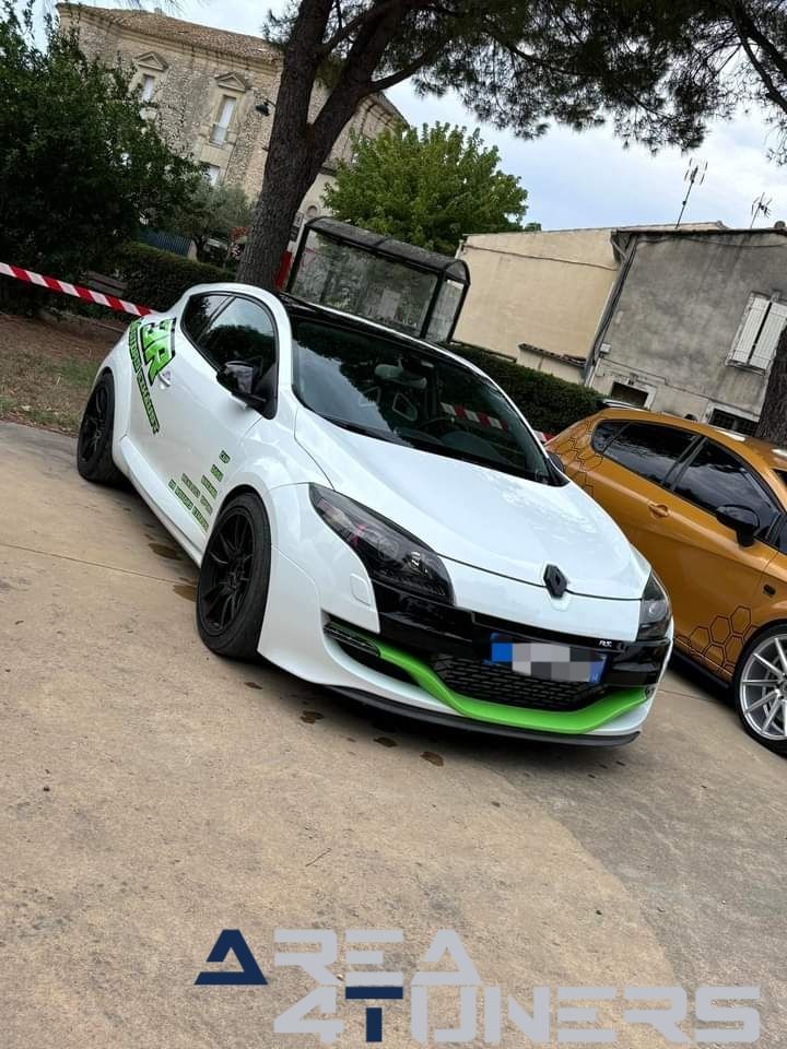 Expo Carmania Event
Imagen del reportaje de la revista Tuning Area4tuners.es, de la concentración de coches Tuning del año 2024 en Vestric Et Candiac, Francia.