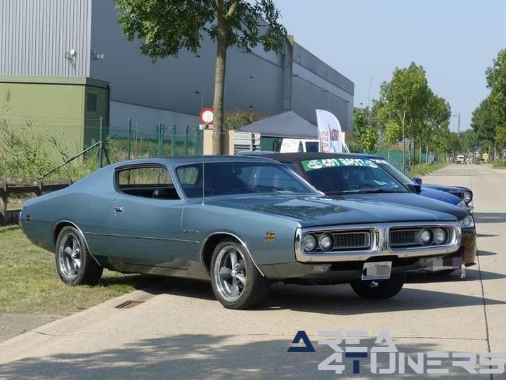 Fuerza Customs Car Event 3th Edition
Imagen del reportaje de la revista Tuning Area4tuners.es, de la concentración de coches Tuning del año 2024 en Heusden Zolder, Bélgica.