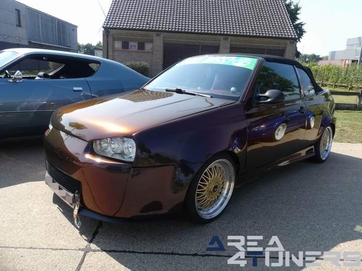 Fuerza Customs Car Event 3th Edition
Imagen del reportaje de la revista Tuning Area4tuners.es, de la concentración de coches Tuning del año 2024 en Heusden Zolder, Bélgica.