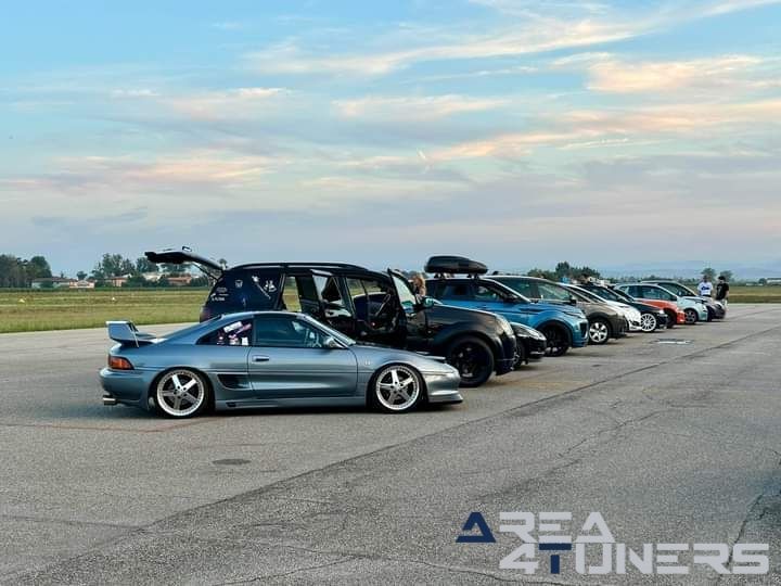 1 Raduno East Coast
Imagen del reportaje de la revista Tuning Area4tuners.es, de la concentración de coches Tuning del año 2024 en Jolanda Di Savoia, Ferrara, Italia.