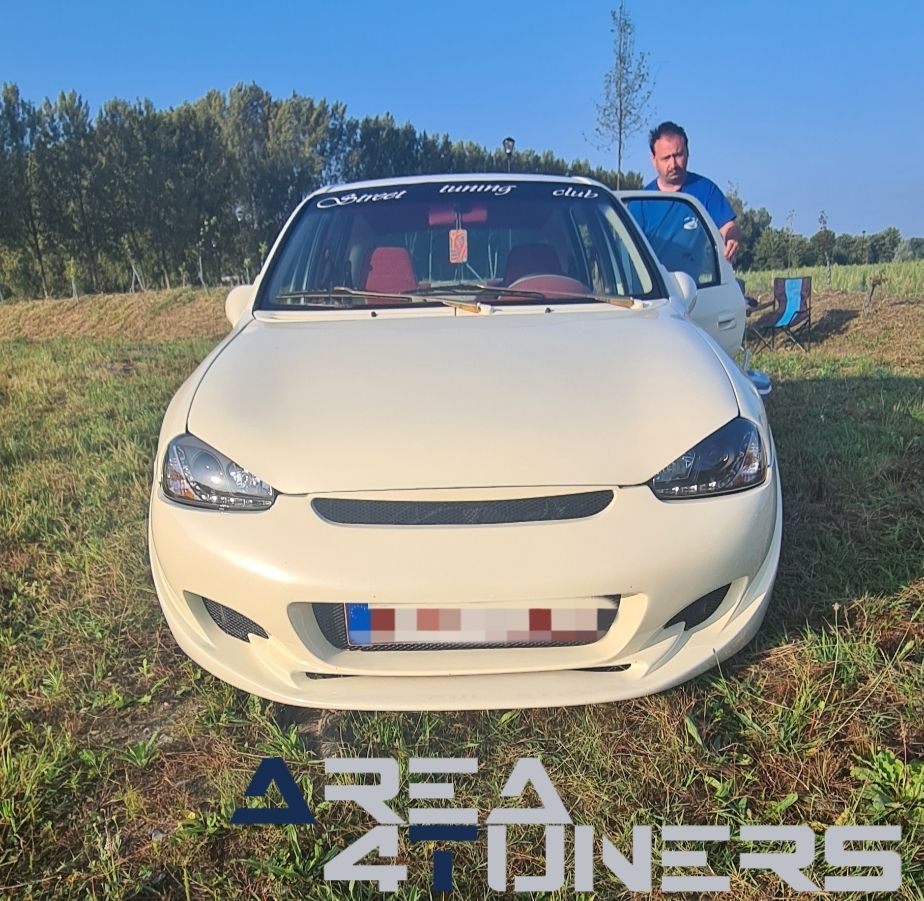 666 XCrew 1st Edition
Imagen del reportaje de la revista Tuning Area4tuners.es, de la concentración de coches Tuning del año 2024 en Moerbeke, Bélgica.