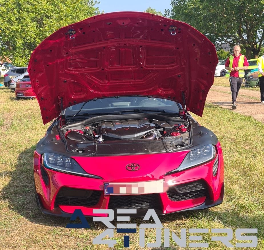 666 XCrew 1st Edition
Imagen del reportaje de la revista Tuning Area4tuners.es, de la concentración de coches Tuning del año 2024 en Moerbeke, Bélgica.