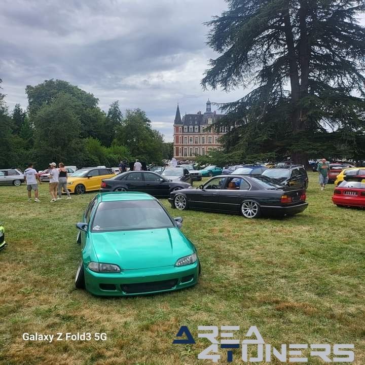 Risenation French 4 Chapter
Imagen del reportaje de la revista Tuning Area4tuners.es, de la concentración de coches Tuning del año 2024 en Baugy, Francia.