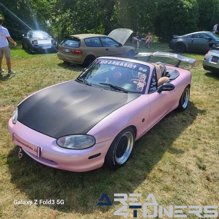 Risenation French 4 Chapter
Imagen del reportaje de la revista Tuning Area4tuners.es, de la concentración de coches Tuning del año 2024 en Baugy, Francia.