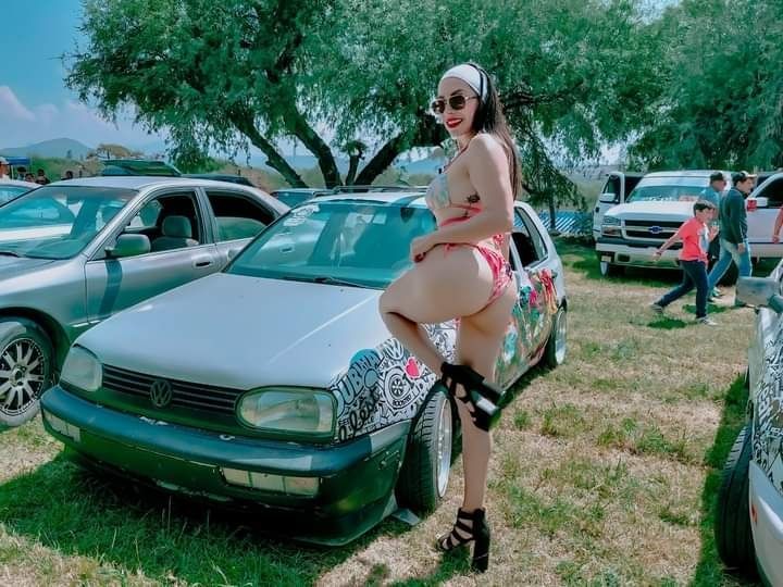 6º Aniversario Badfriends Escanaloza
Imagen del reportaje de la revista Tuning Area4tuners.es, de la concentración de coches Tuning del año 2024 en Toliman, Querétaro, México.