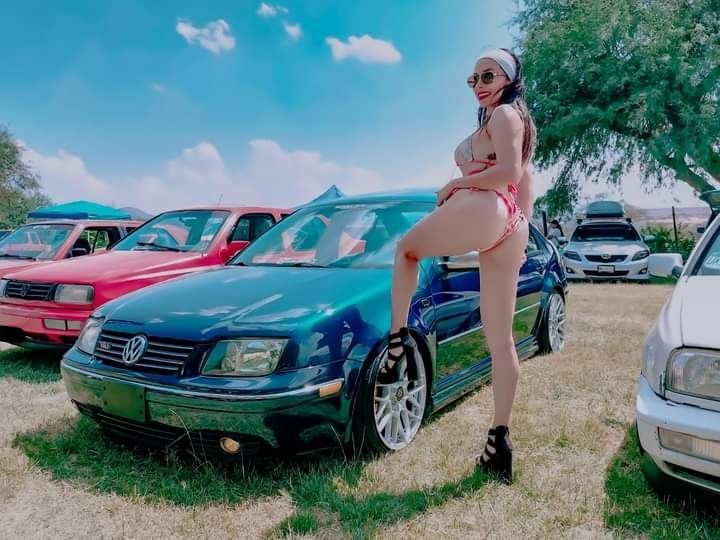 6º Aniversario Badfriends Escanaloza
Imagen del reportaje de la revista Tuning Area4tuners.es, de la concentración de coches Tuning del año 2024 en Toliman, Querétaro, México.