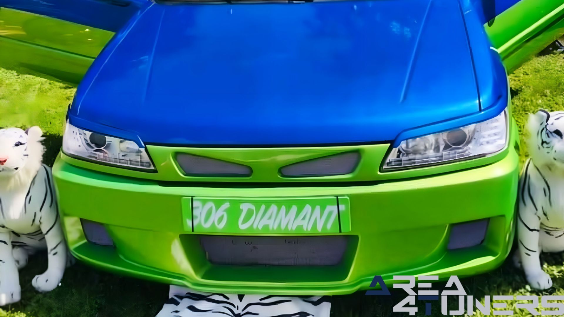 Reportaje de Meeting Du Monkey's Family 2k24 Reportaje de la revista de coches Tuning Area4tuners sobre la concentración Meeting Du Monkey's Family 2k24, realizada en el año 2024 en Mery Sur Seine, Francia