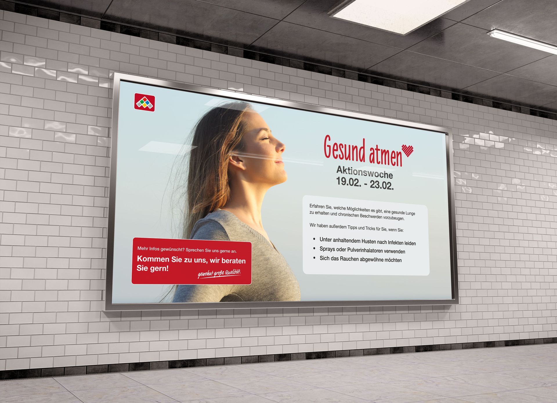 Plakat von Frau die durchatmet in einer U-Bahn Station