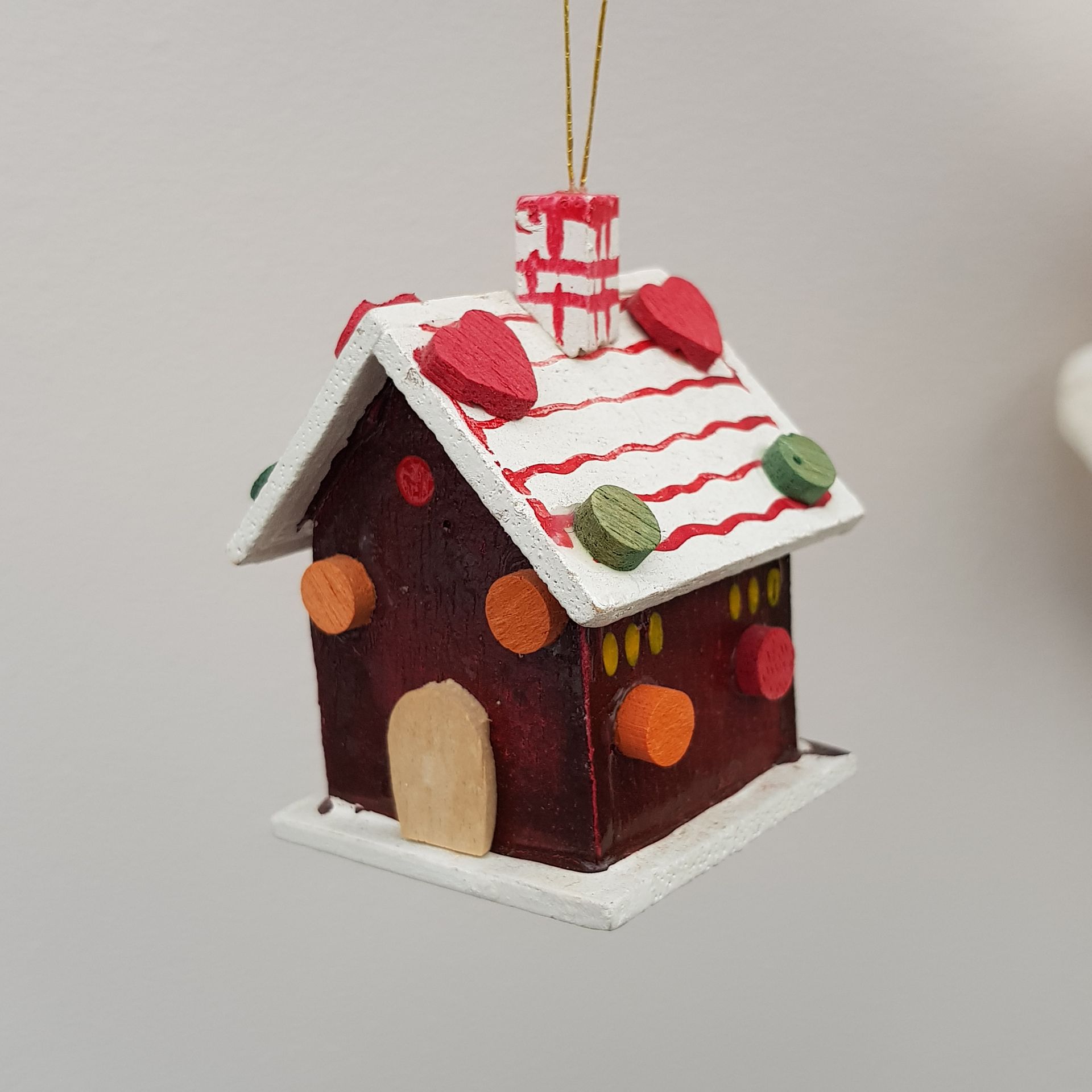 Hen's wooden gingerbread house Vintage painted, wooden gingerbread house Christmas tree bauble.