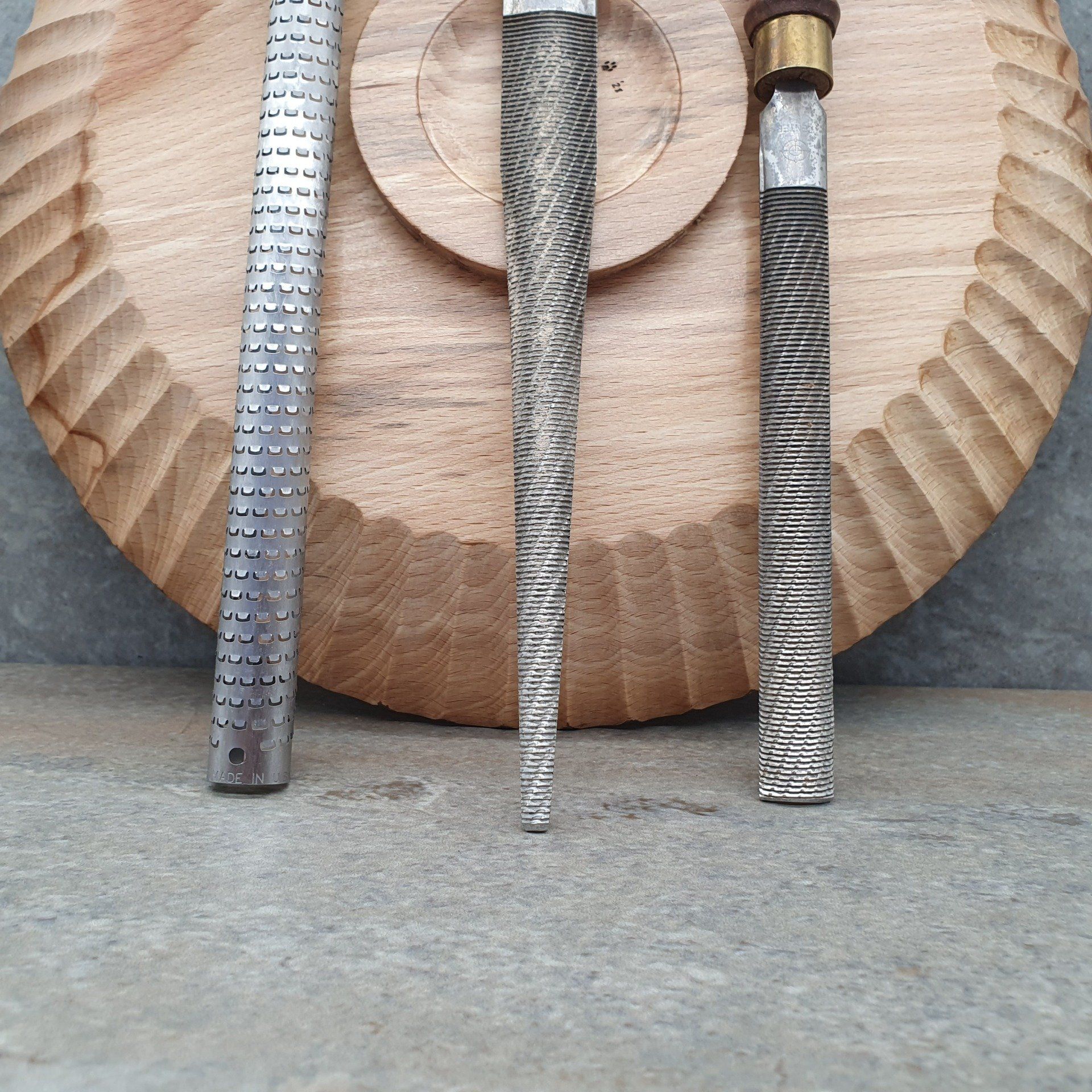 Files & Rasps Iwasaki carving files, Microplane rasp, WoodyNess beech platter