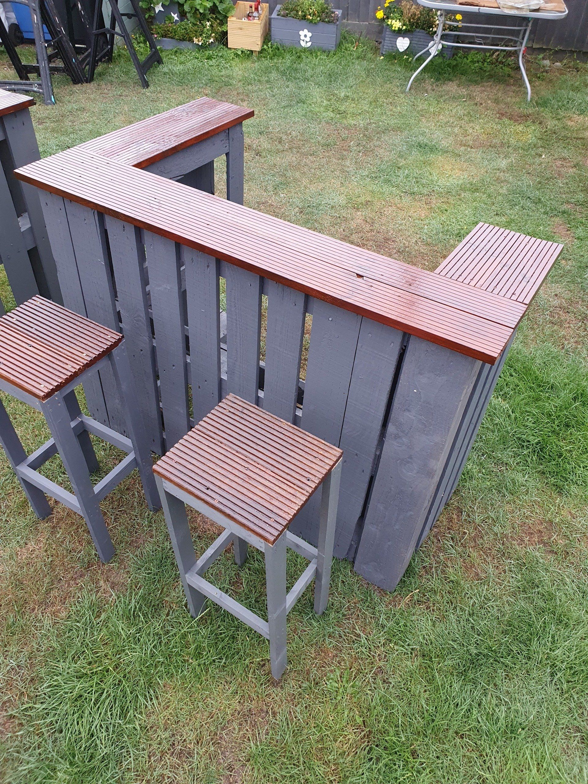 Pallet Bar