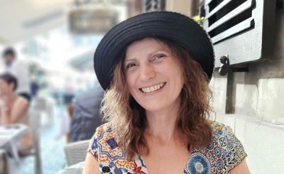 Niritya Speicher-Wilhelm, Heilpraktikerin für Psychotherapie im Saarland Psychotherapie und Innere Kind Therapie im Saarland, Raum Saarbrücken (Heilpraktikerin): Gesprächstherapie, Gestalttherapie, Meditation - Niritya Speicher-Wilhelm. Ihre Unterstützung bei Ängsten, Panikattacken, Depressionen, Eifersucht, Liebeskummer, Trauer oder Verlust, auch bei komplizierter Trauer.