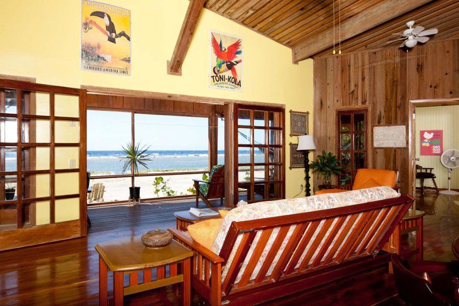 Casa Sonrisa Beach House