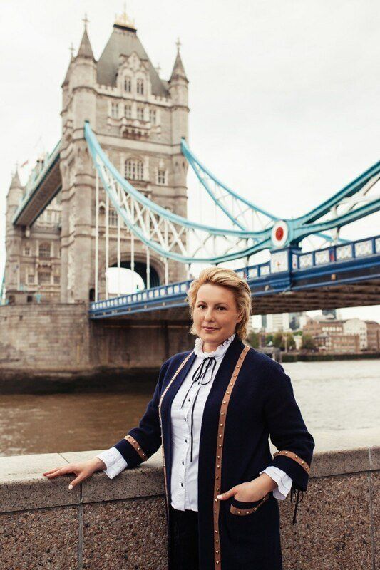 EnglishQi, effective, communication, mccaffrey, vocabulary, business, smart, British, English, learn