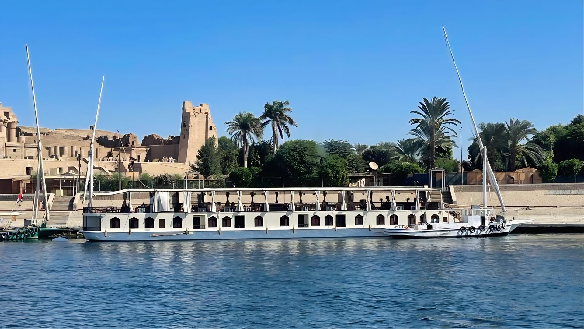dahabiya sur le Nil, croisière sur le Nil, croisière petit bateau, agence de voyage egypte, croisière Deluxe Nil, Louxor, Assouan, Egypte, felouque sur le Nil,