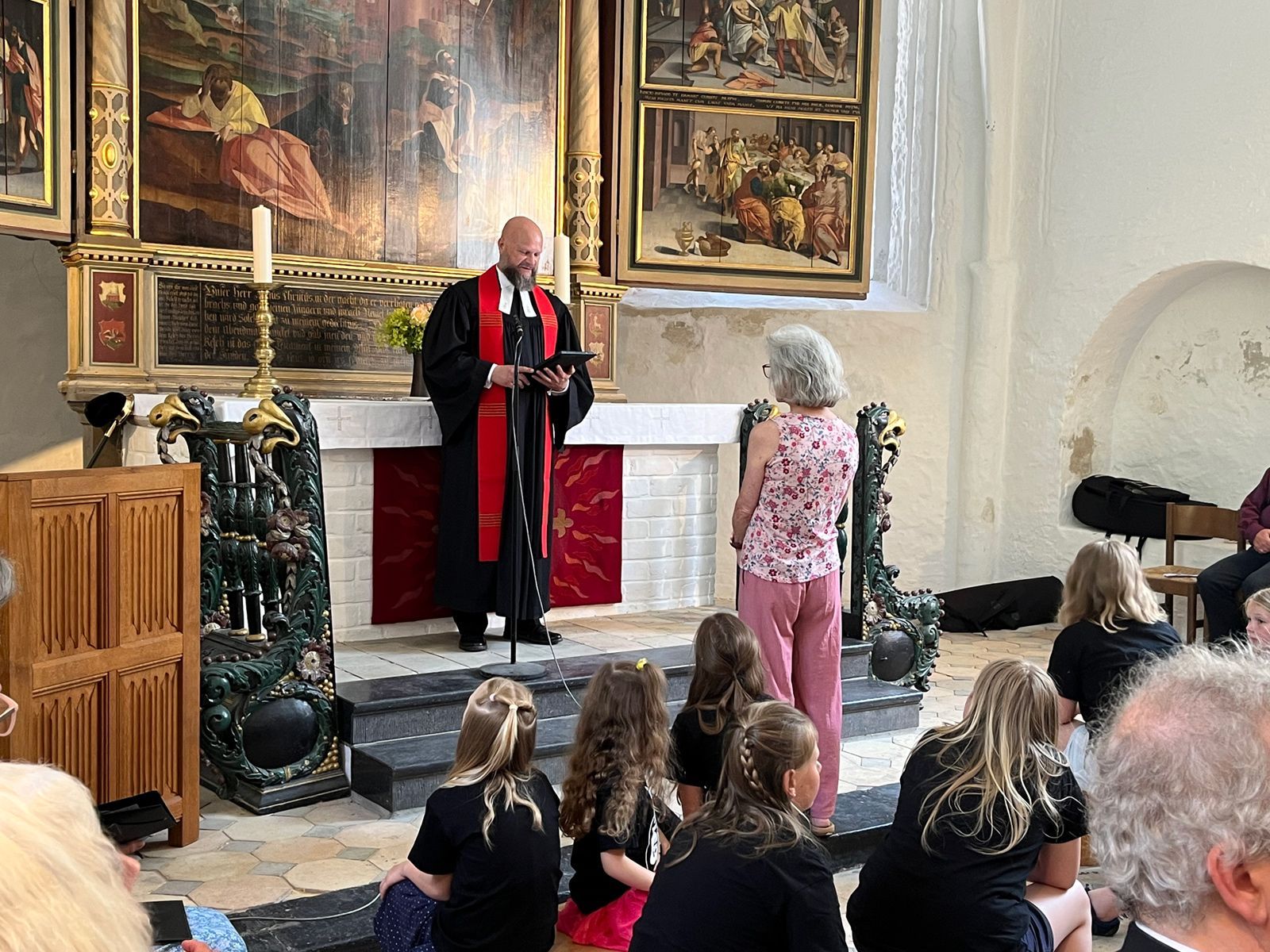 Verabschiedung Kantorin E. Weisenberger: Der Pastor und E. Weisenberger