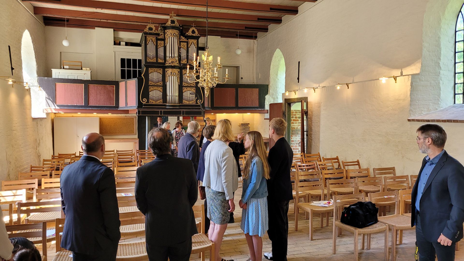 Das Bild zeigt die Orgel von Wilhelm Sauer (1897) der Kirche St. Michael in Welt.
