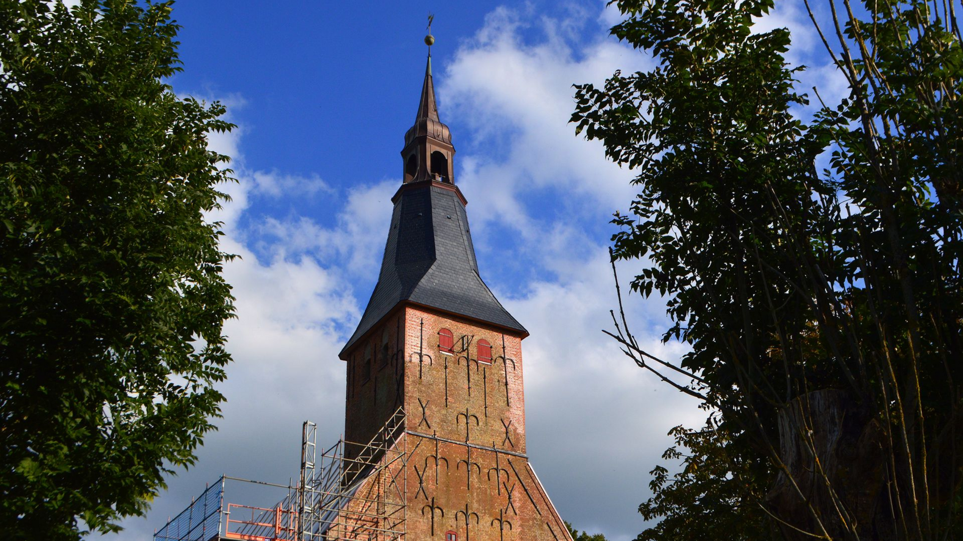 Link zur Seite St. Anna St. Anna, Kirchturm Südwesten, Link zur Seite St. Anna