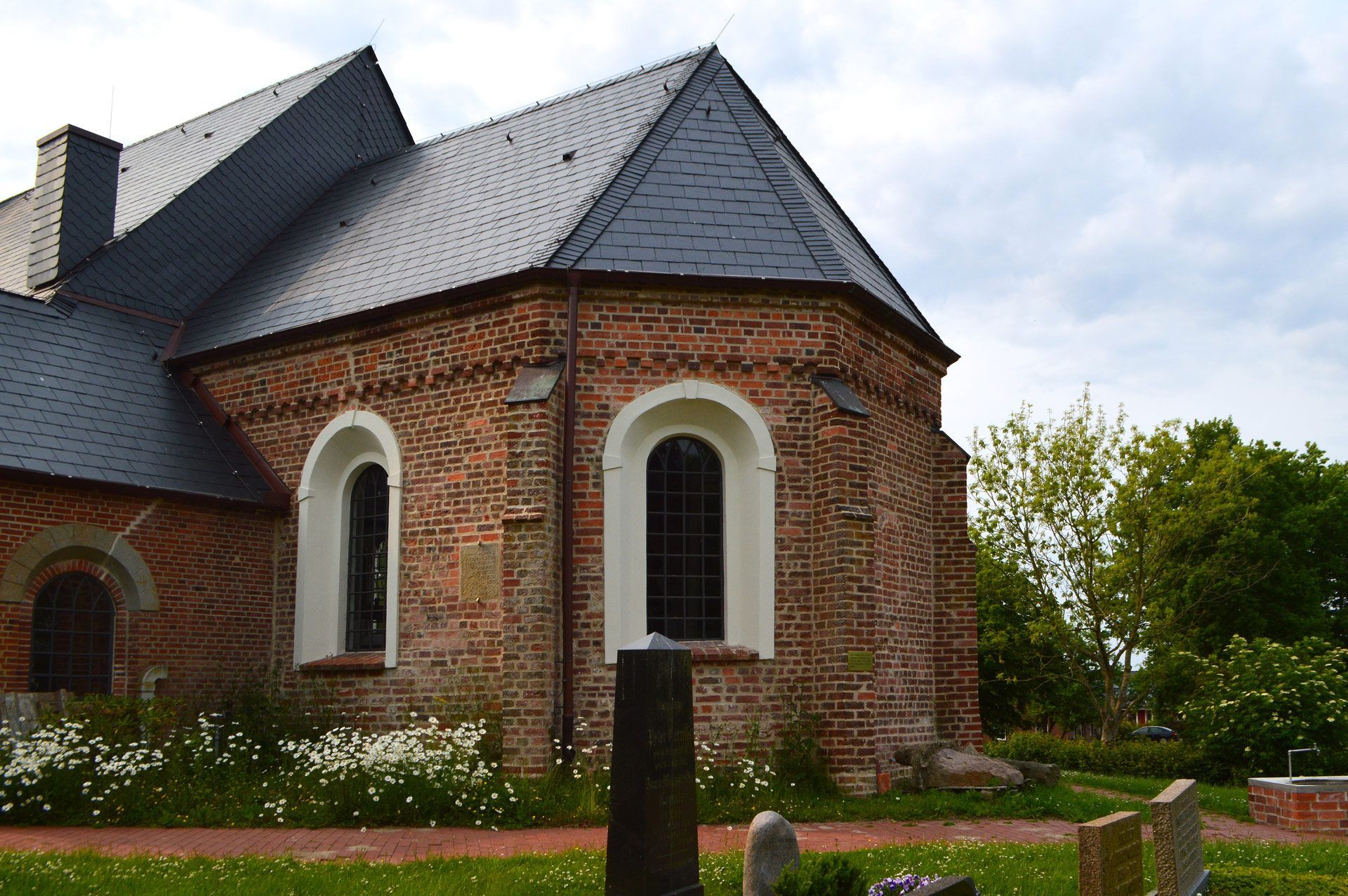 Das Bild zeigt den östlichen Teil der Kirche St. Johannis