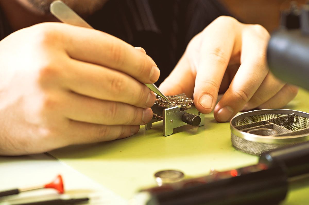 Uhren Reparatur Uhr Reparatur