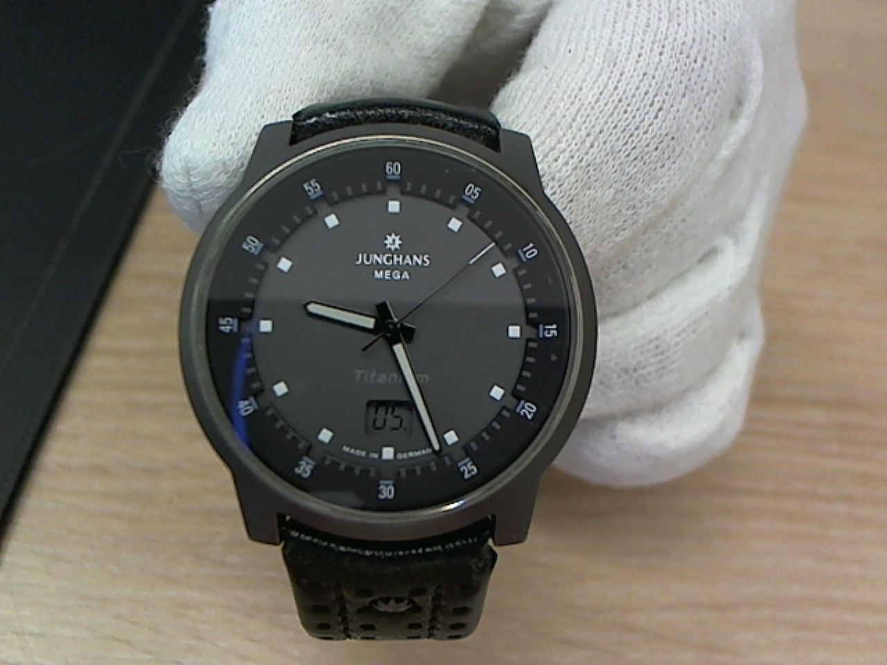 JUNGHANS Uhrmacher