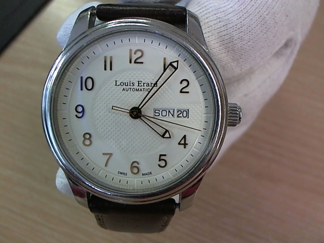 LOUIS ERARD  UHRMACHER