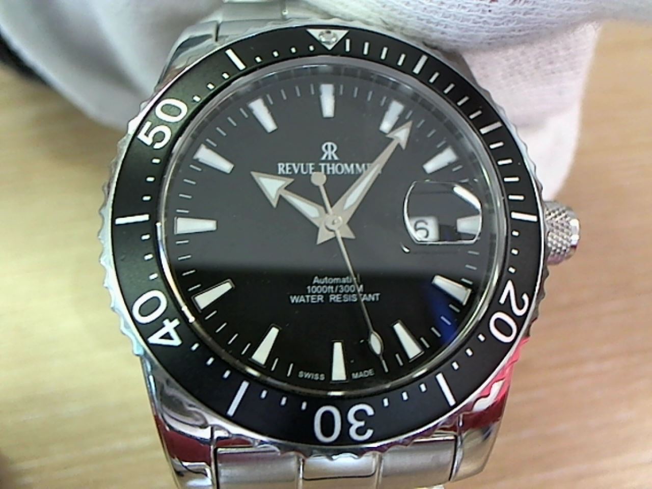 REVUE THOMMEN UHRMACHER