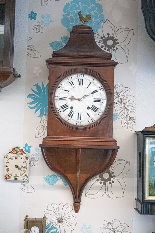 Antik Uhr reparieren