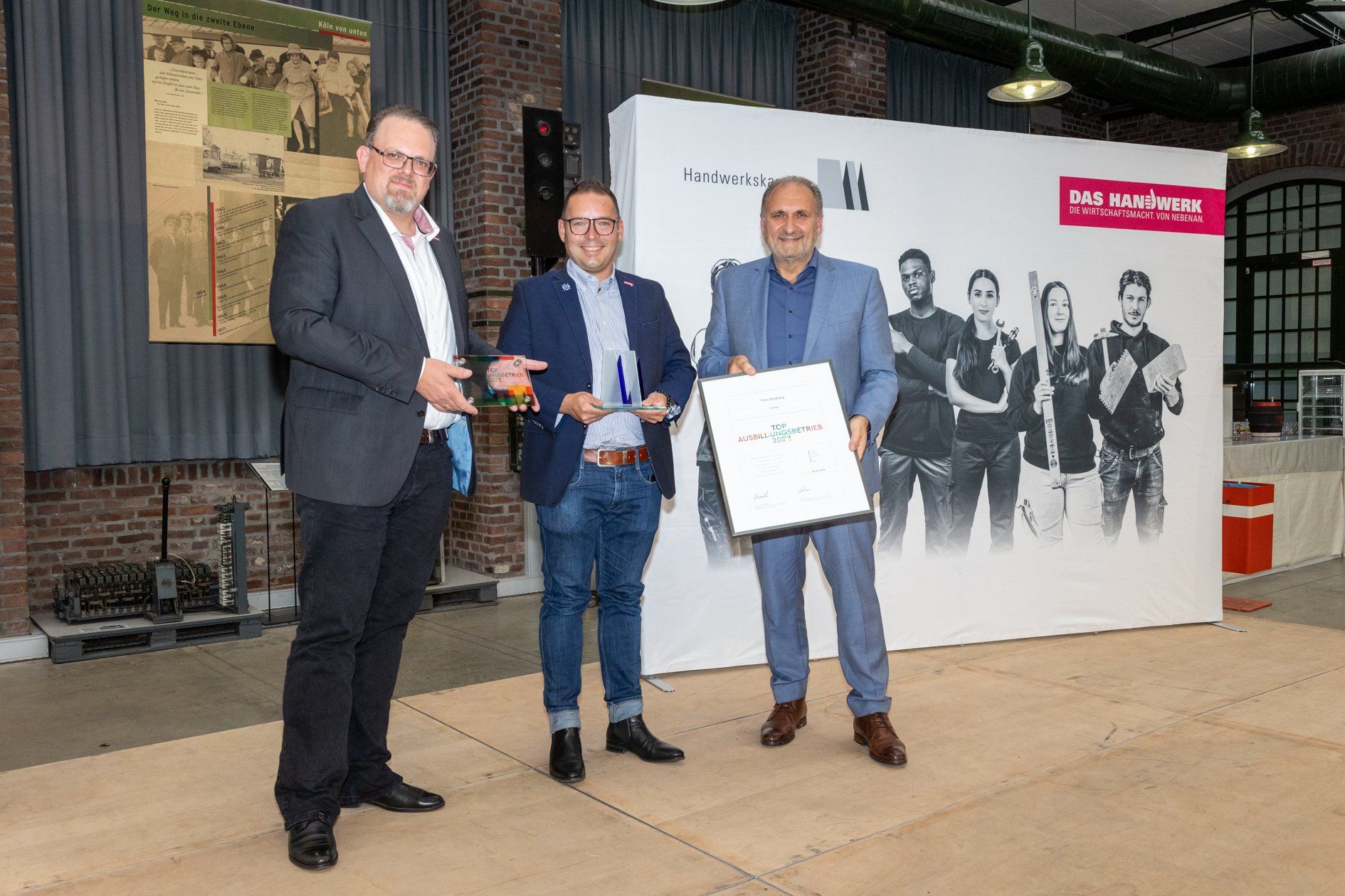 Vizepräsident Alexander Hengst, Uhrmachermeister Timo Boxberg, Präsident Hans Peter Wollseifer  Foto: ©Arne Schröder | HWK Köln
