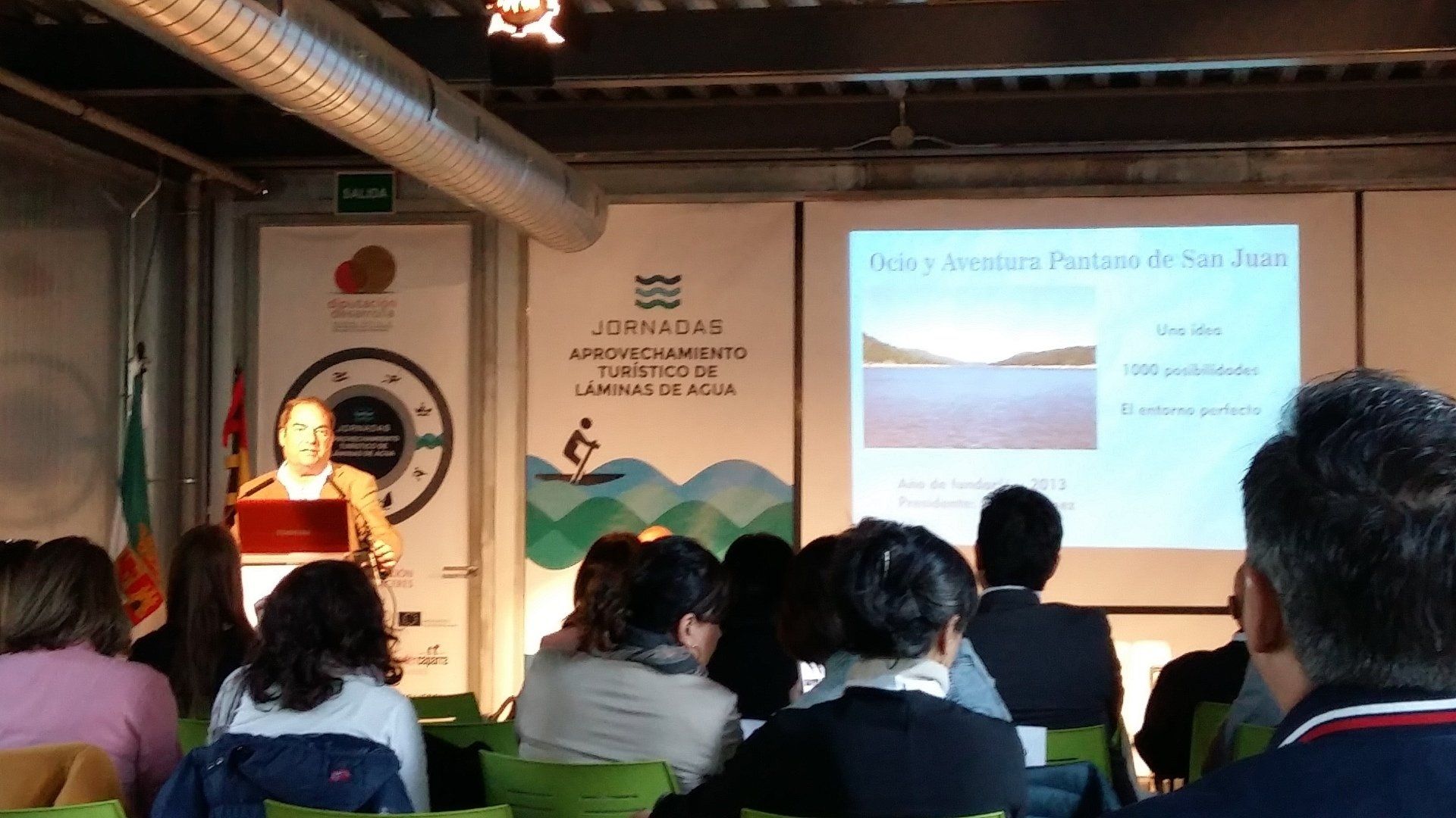 Conferencia sobre el aprovechamiento de las aguas El Anillo - Ocio y Aventura