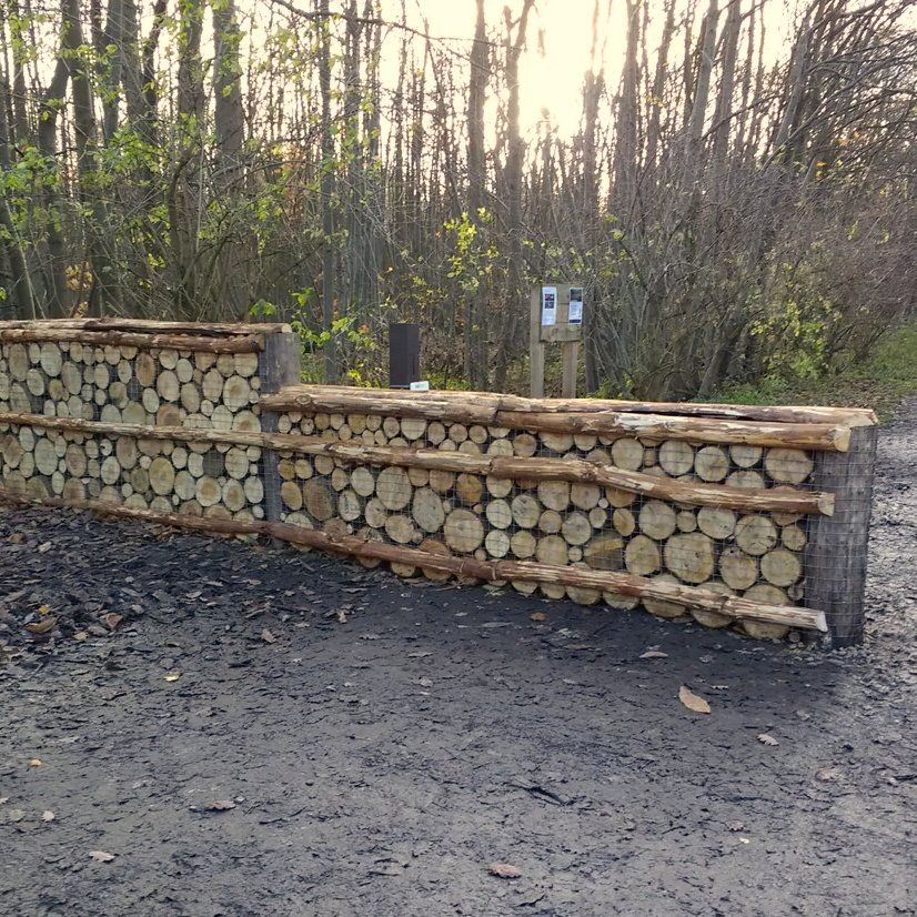 Log Wall Norsey Wood