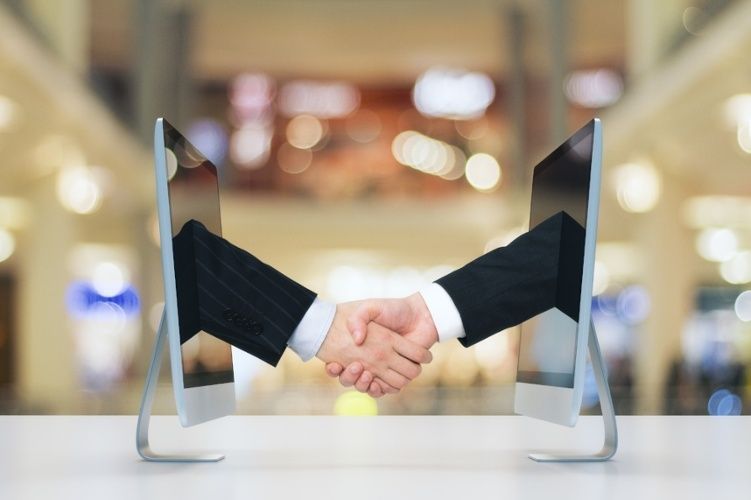 Link image to schedule meeting with Synergy Six Degrees
Photo by LinkedIn Sales Solutions on Unsplash