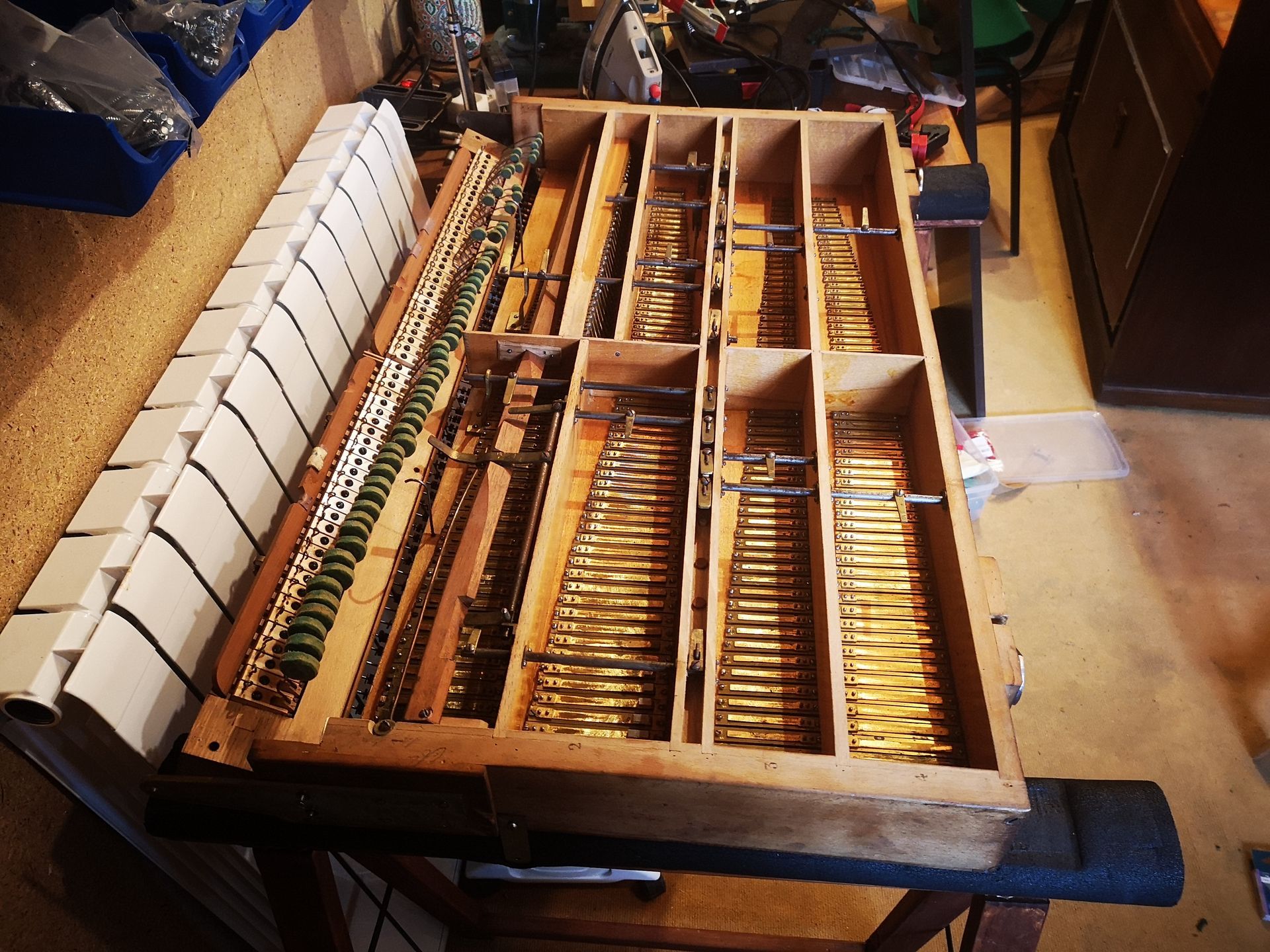 ANCHES HARMONIUM PERCUSSION